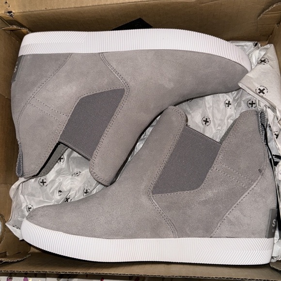 SOREL SHOES - Picture 1 of 6